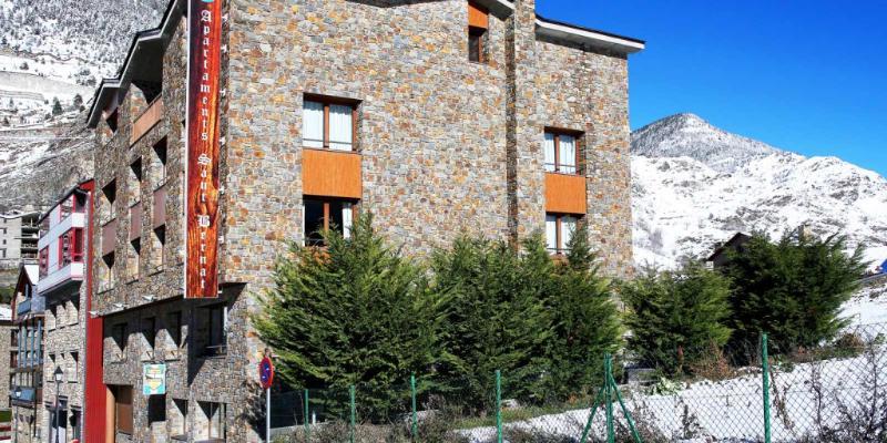 Apartaments Sant Bernat Канило Екстериор снимка